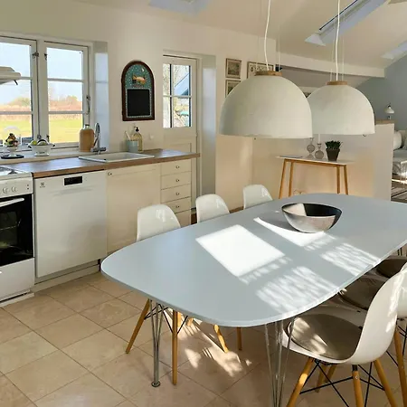 בית נופש House In Peaceful Surroundings 150 M To The Water *