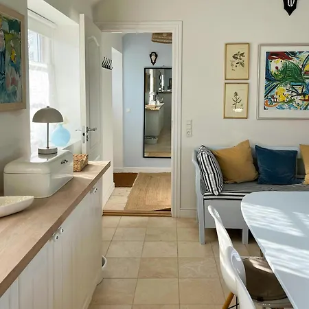 House In Peaceful Surroundings 150 M To The Water בית נופש *